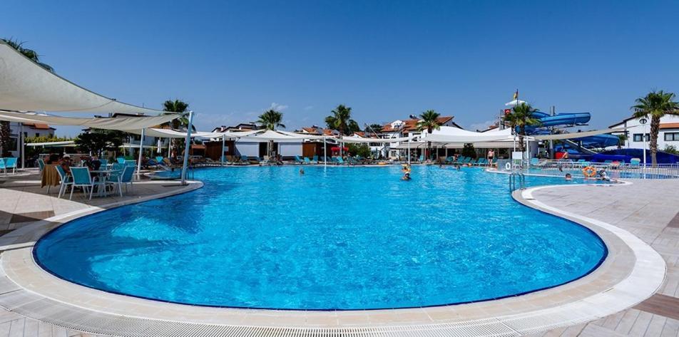 Fun&Sun River Villas With Amazing Landscape 5+1 بيليك المظهر الخارجي الصورة