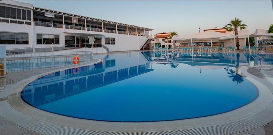 Fun&Sun River Villas With Amazing Landscape 5+1 بيليك المظهر الخارجي الصورة